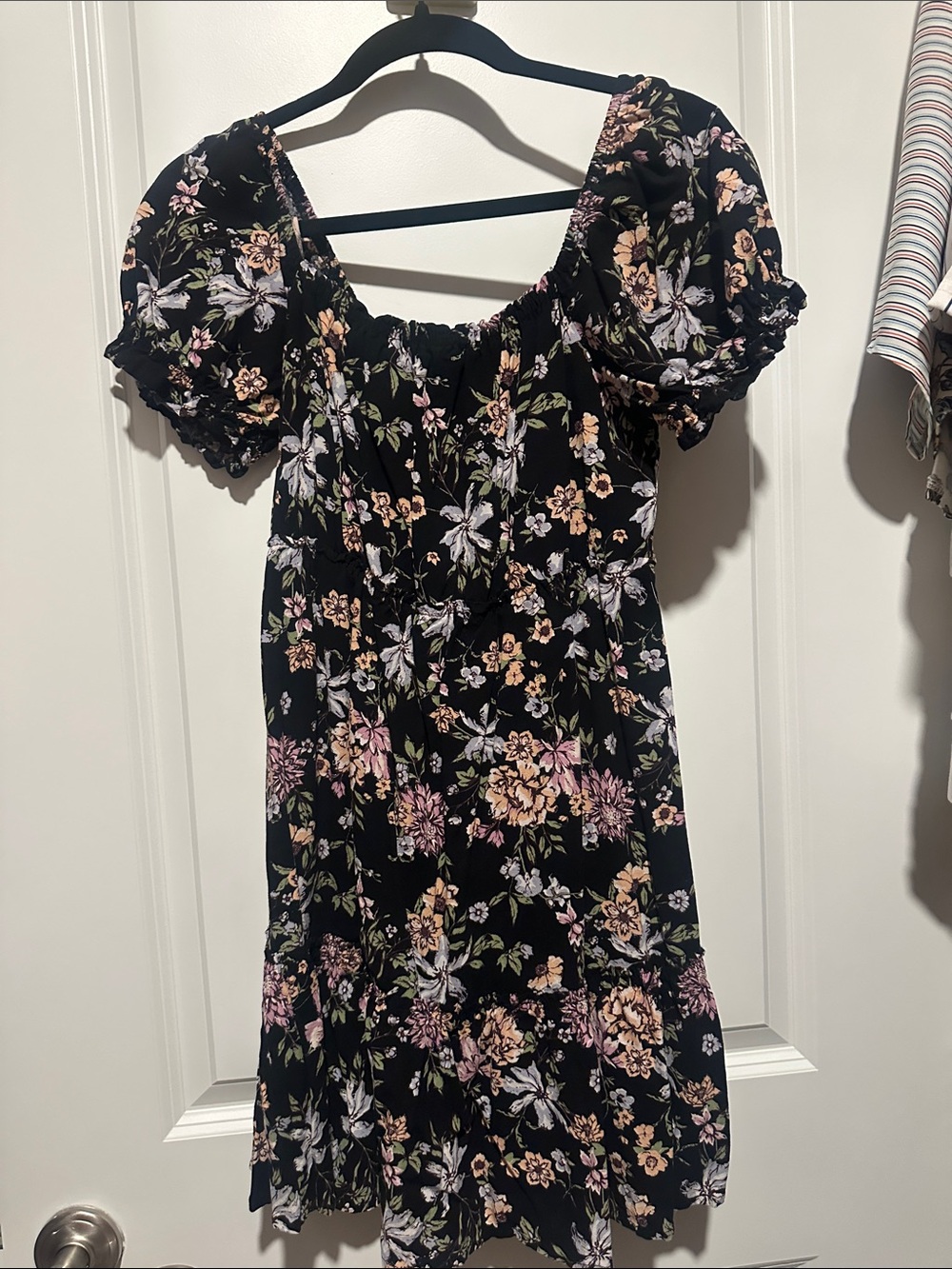 Rewind Black Floral Puff-Sleeve Midi Dress